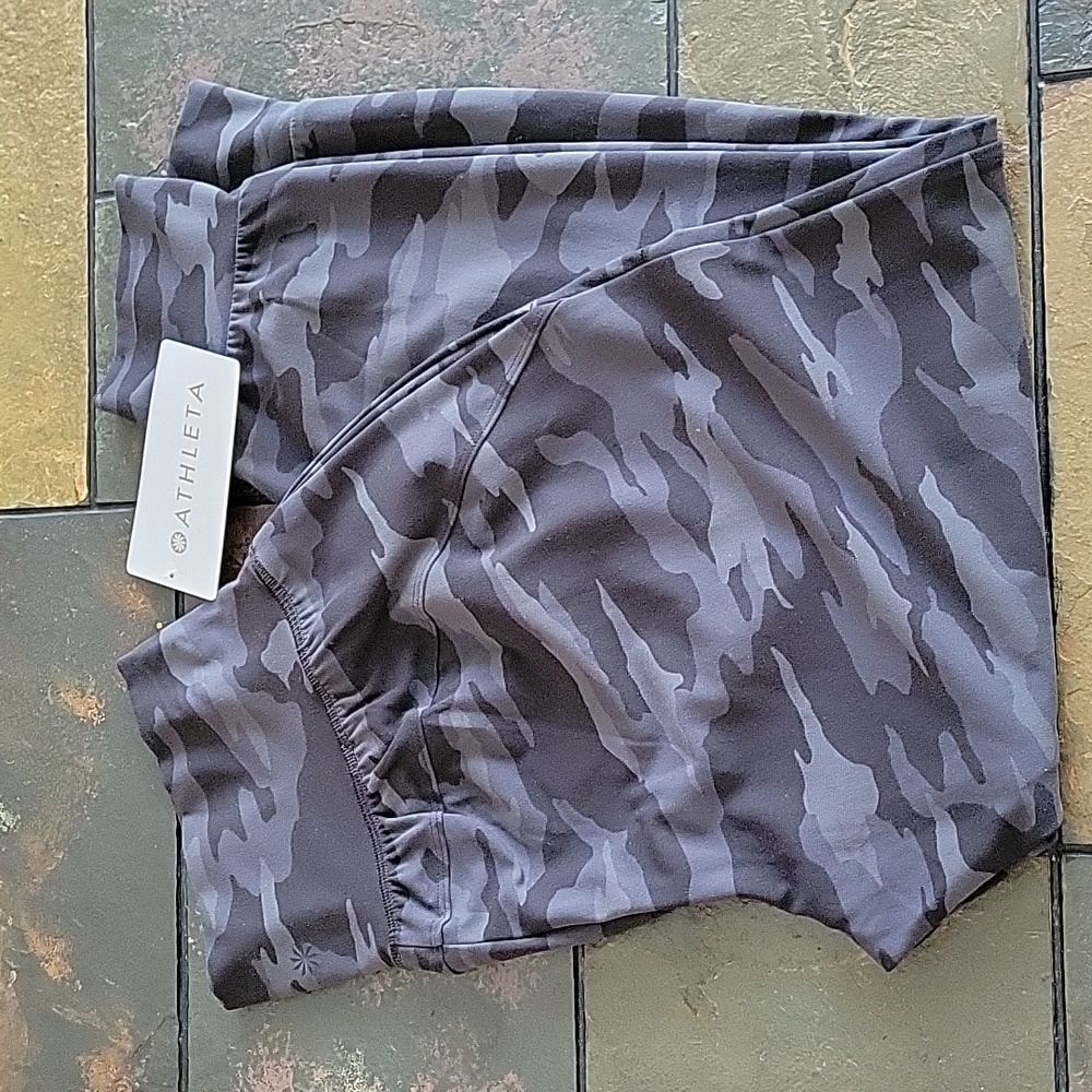 Athleta Salutation Camo Joggers, MP, Black, NWT - Picture 15 of 16